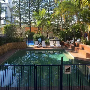 Club Surfers 3*, Gold Coast Avustralya